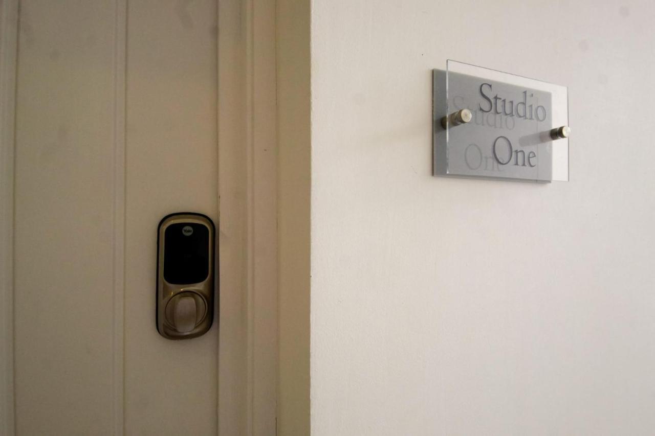 Bay City Studio Apartments By Staying-Away Cardiff Exterior photo