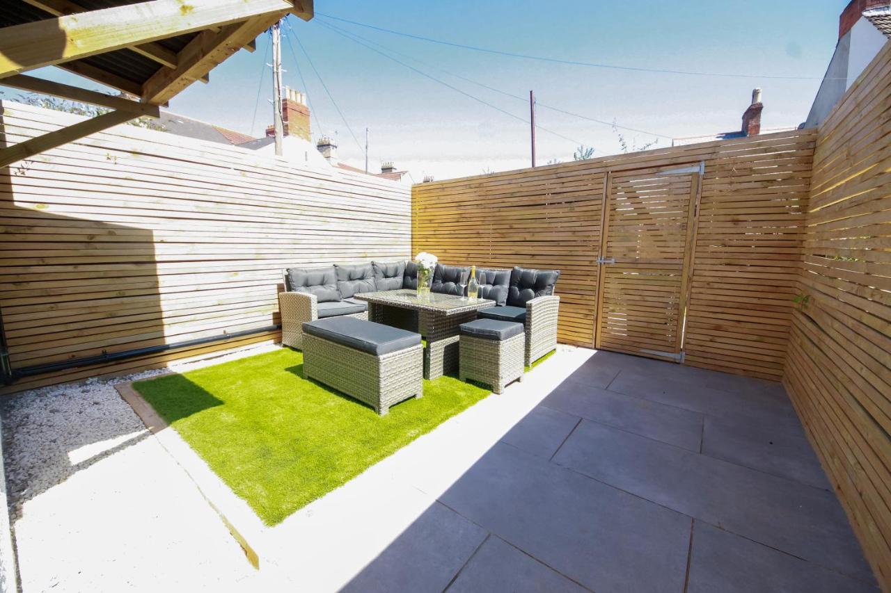 Bay City Studio Apartments By Staying-Away Cardiff Exterior photo